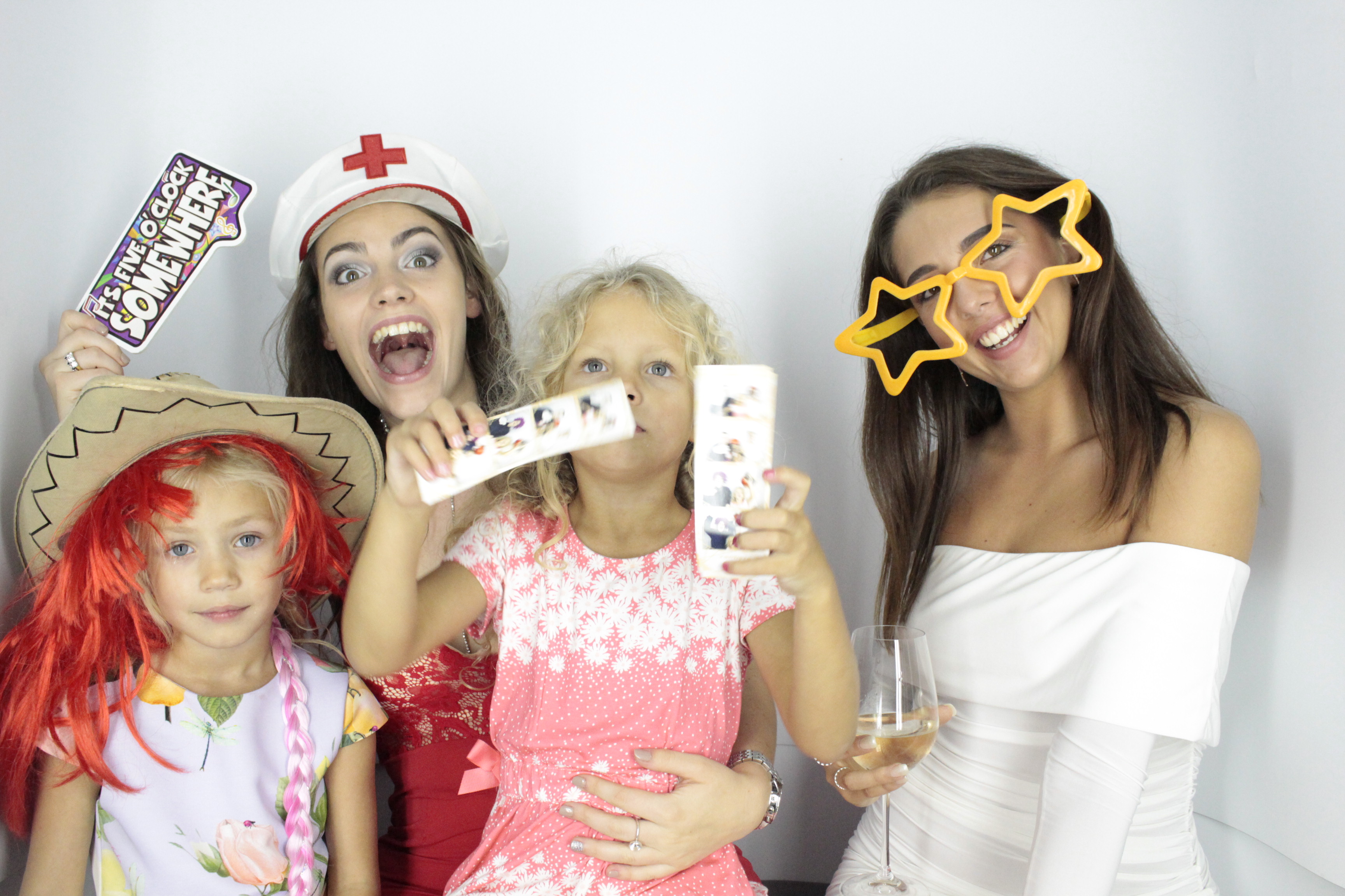Isobel 18th Birthday Party  | View more photos from the event at gallery.myphotoboothexperience.co.uk/u/MyPhotoBoothExperienceLtd/Isobel-18th-Birthday-Party